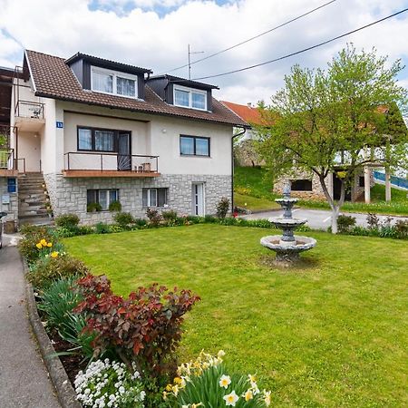 Apartments With A Parking Space Slunj, Plitvice - 18152 Εξωτερικό φωτογραφία