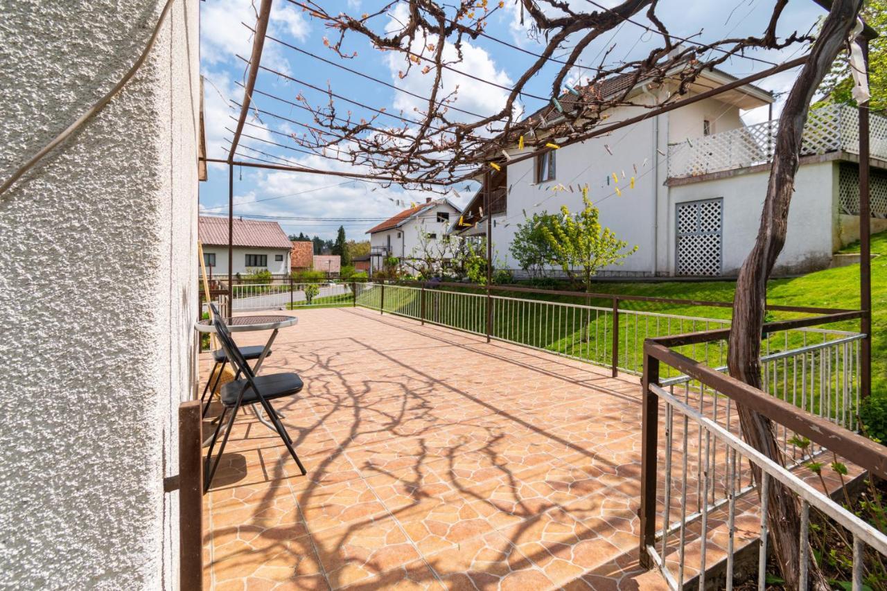 Apartments With A Parking Space Slunj, Plitvice - 18152 Εξωτερικό φωτογραφία